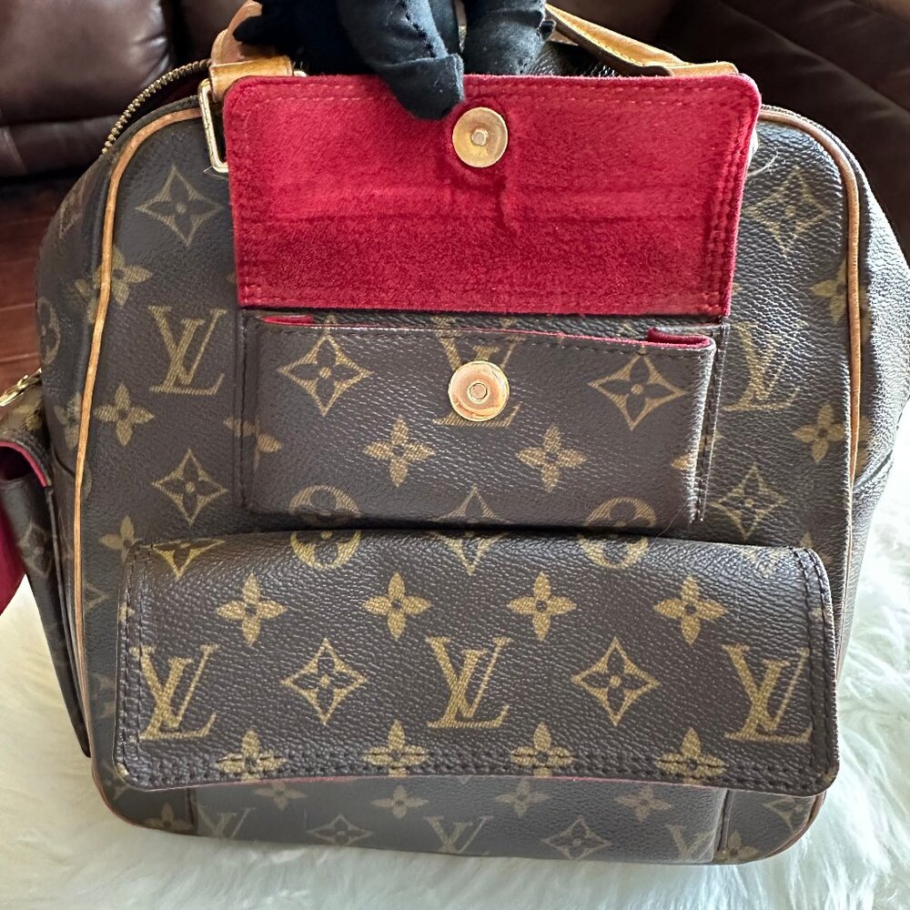 ❌SOLD❌Authentic Louis Vuitton Monogram Excentri Cite Tote Bag - Picture 15 of 17